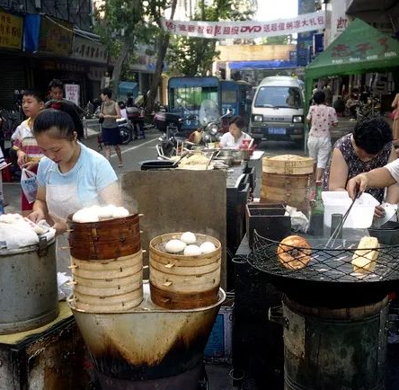Meat processing is better to grind meat or chop machine. How long has it been since you tasted mom's taste?